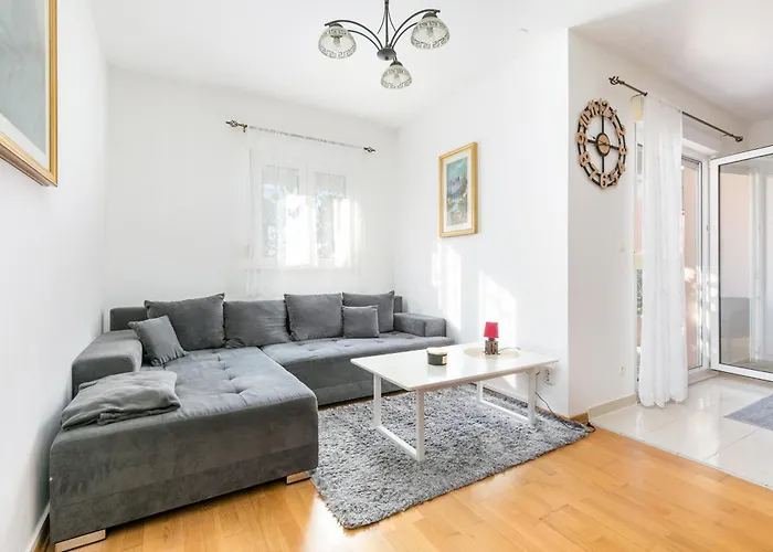 With Parking Space - 23910 Διαμέρισμα Τρογκίρ